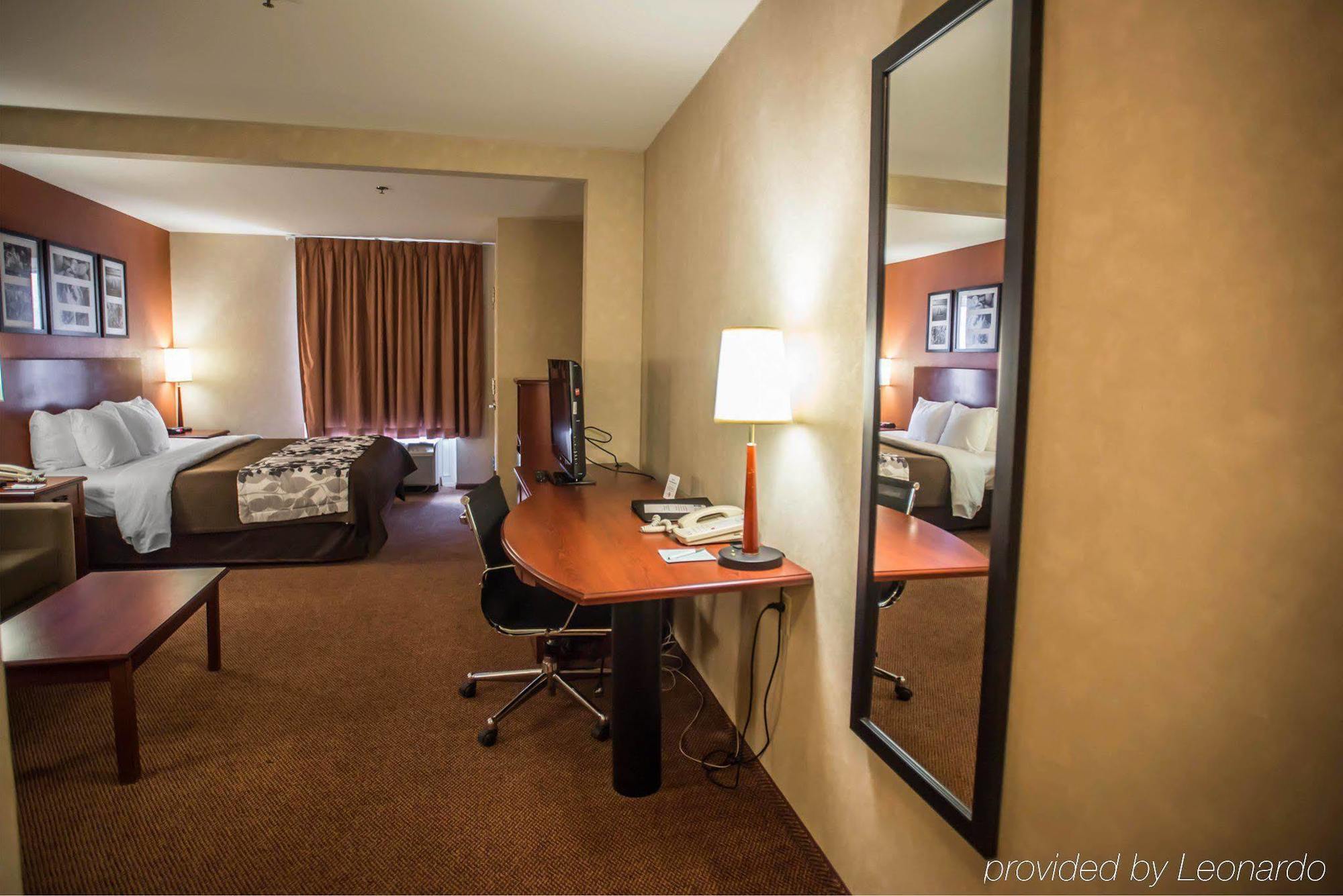 Hotel Sleep & Dunmore